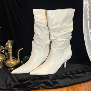 NWOB MARC FISHER SLOUCHY CREAM BOOTS 11